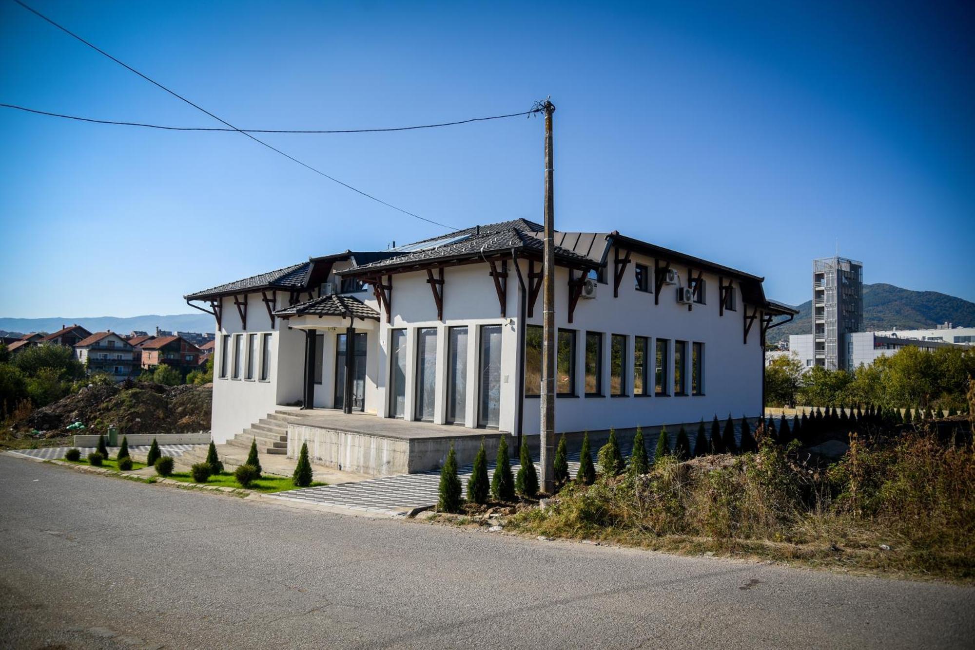 Prenociste Adria Aparthotel Vranje Exterior foto